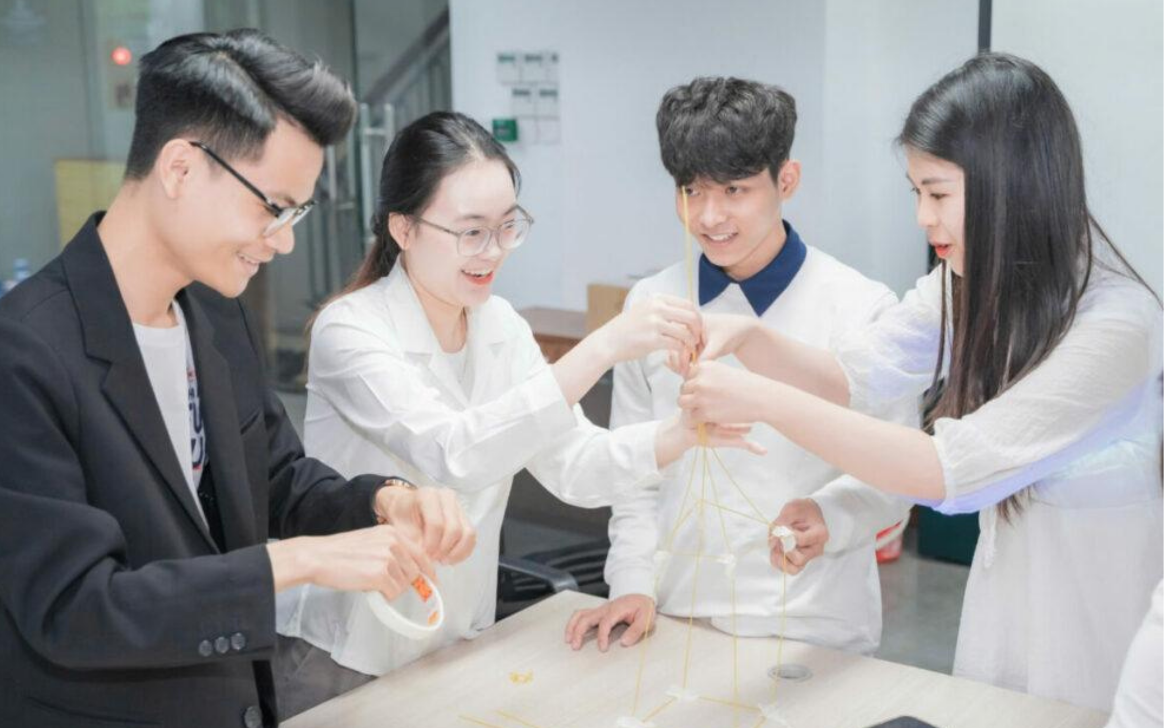 Hoạt động ngoại khóa cho hồ sơ du học năm 2026 – Hướng dẫn từ A–Z!