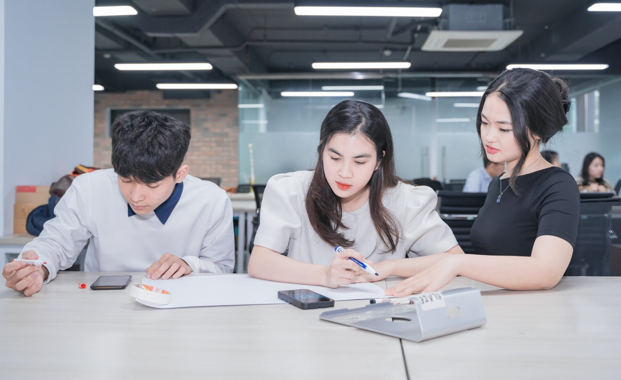 Social Leader Program (SLP) giúp học sinh tạo dấu ấn cá nhân ra sao?