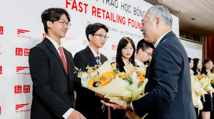 Tìm học bổng du học ở đâu? Cách chọn đúng học bổng phù hợp với hồ sơ của con