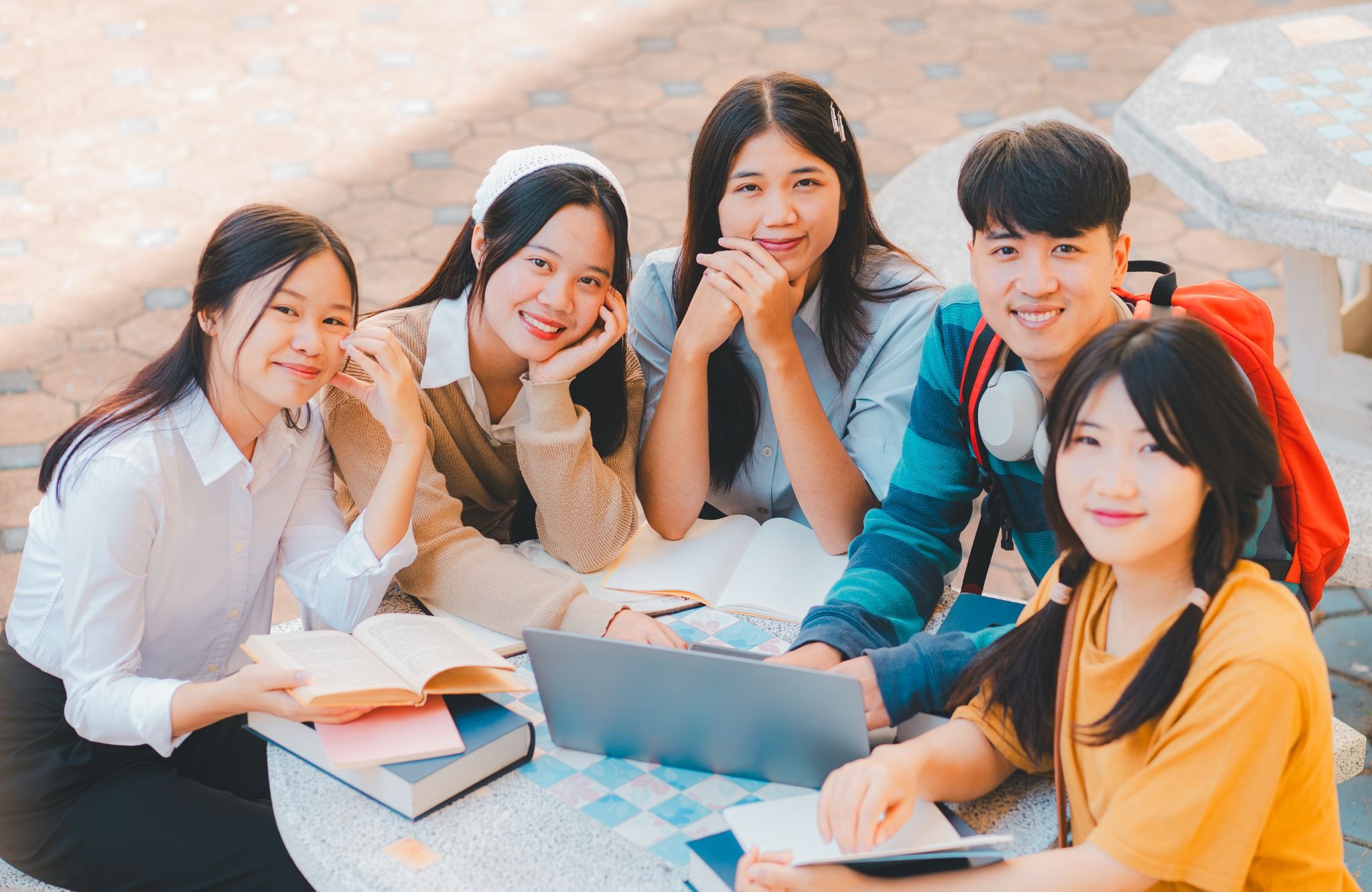 Hoạt động ngoại khóa là gì? 5 nhóm hoạt động học sinh cấp 3 cần phân biệt rõ