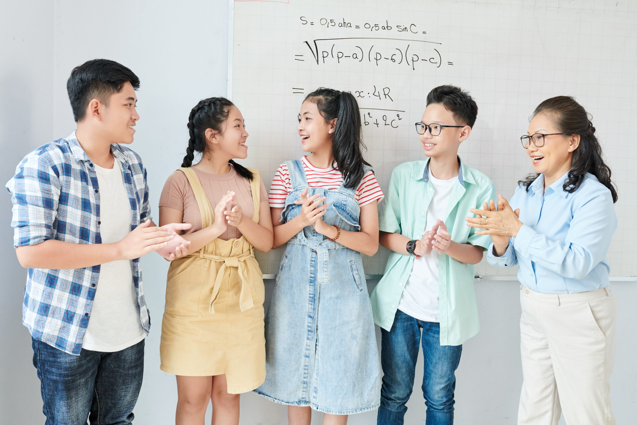 Khi nào nên bắt đầu làm dự án xã hội? Thời điểm tốt nhất để con tạo dấu ấn riêng trước khi apply du học